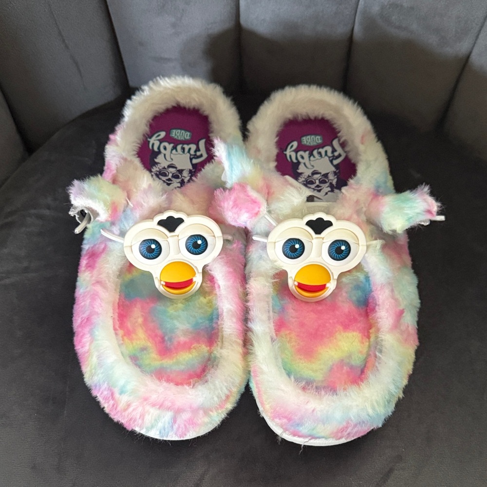 Hey Dude Furby Slip ons